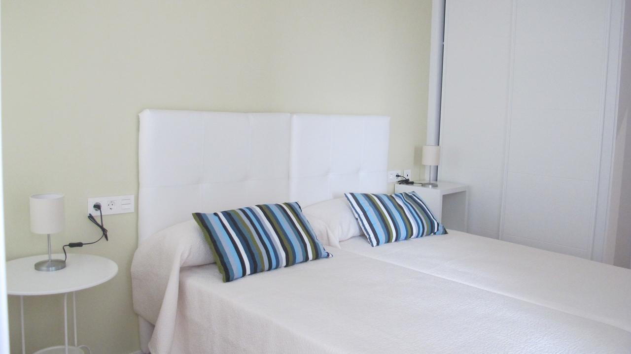 Hostal Onteniente Ла-Мамола Екстер'єр фото