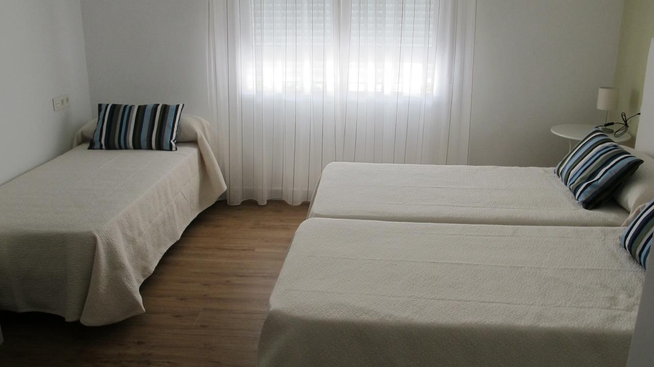 Hostal Onteniente Ла-Мамола Екстер'єр фото